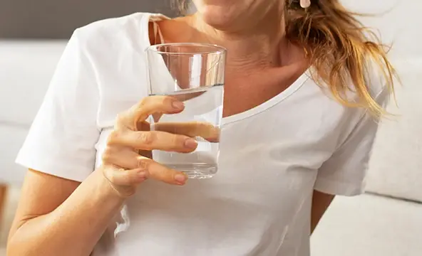 <img width="200" alt="Reasons homes glass water 6" src="https://www.culligan.hu/wp-content/themes/culligan-emea/img/four-reasons-module//reasons-homes-glass-water-6.webp" /> Reasons homes glass water 6